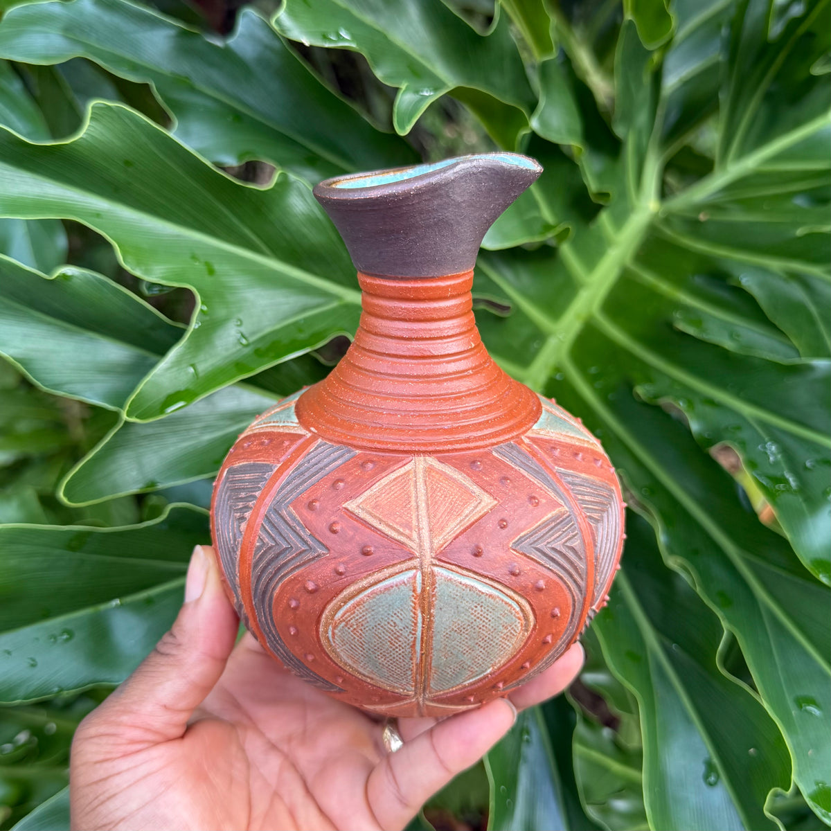Earth Tone Tulu