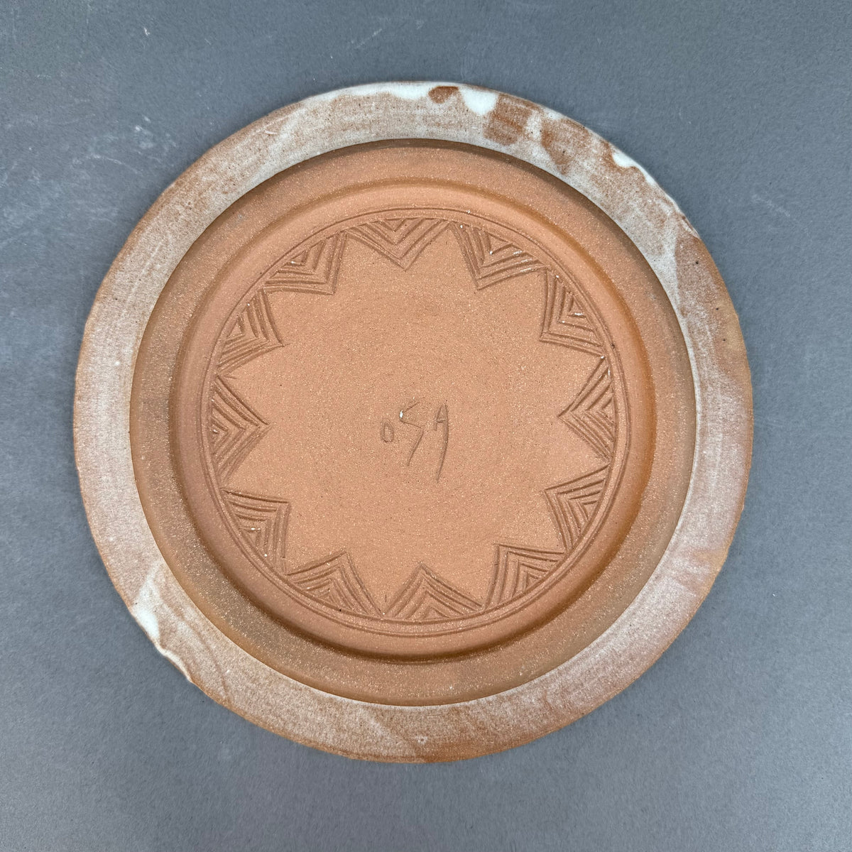 Carved Rim Lunch Plate