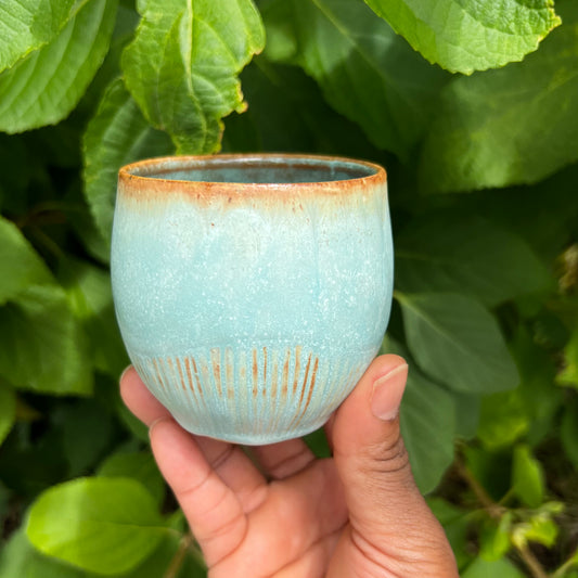 Kleine Kupfertasse